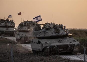 Trupat izraelite hyjnë në Gaza, forcat e këmbësorisë dhe tanket fillojnë operacionin tokësor. Rritet rreziku i…!