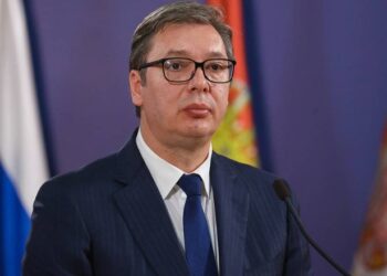 Mesazhi i Vuçiç për serbët: Mbani kokën lart, të luftojmë edhe më fort për Serbinë tonë