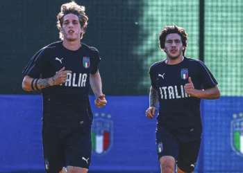 Skandali i basteve trondit kombëtaren e Italisë, Tonali dhe Zaniolo nën hetim
