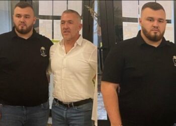Grupi i Breçanit e priste burgun! I biri në përgjime: Babi thotë hiqni telefonat. Ishallah biem në një sektor