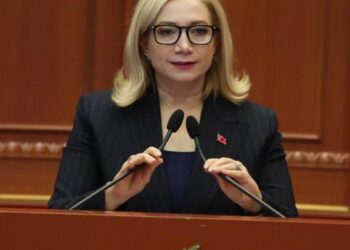Kryetarja e Gjykatës Kushtetuese mesazh politikës: Kritikat të mos kthehen në sulm ose mjet presioni ndaj drejtësisë