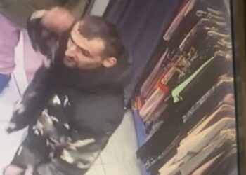 Detajet/ Marash Gjoklaj tentoi të abuzonte me shitësen, 19-vjeçarja: S’e njihja, donte të më çonte në magazinë