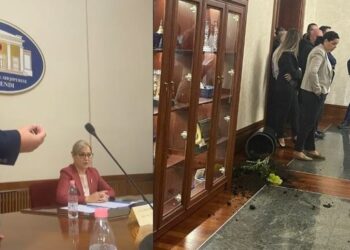 Gjermarkaj debat me Nikollën: Opozita po rrethohet me gardistë, mos u sillni si manekin