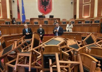 ‘Revolucioni’ jep shfaqje, SPAK-u nuk ndjek TV