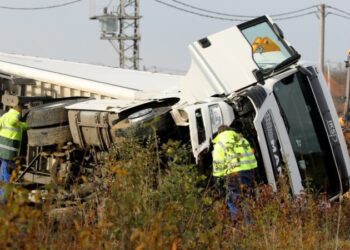 Aksidenti në Kroaci/ Makina përplaset me kamionin, lëndohen 4 shqiptarë