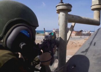 Mbi 200 të vrarë në Gaza, ushtria izraelite rrethon qytetin, Blinken kërkon pauzë humanitare