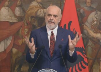 “Kur Italia thërret, Shqipëria përgjigjet”, Rama firmos marrëveshje me Melonin për të pritur emigrantët në Shëngjin