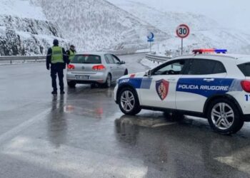 Moti me dëborë dhe festat, policia në gatishmëri të përforcuar deri më 30 Nëntor