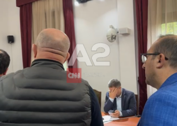 Deputetët e Rithemelimit ndërpresin mbledhjen, Komisioni për Çështjet Europiane “zhvendoset” online