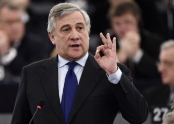 Tajani: Marrëveshja me Shqipërinë nuk mund të krahasohet me atë të Britanisë me Ruandën