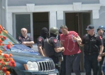 Vranë babë e bir/  Apeli i GJKKO dënon me burgim të përjetshëm Ardian e Florenc Çapjan! Ja sa vite u dhanë për anëtarët e tjerë të grupit