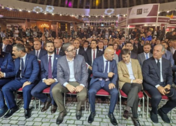 “Mendojnë se janë perëndi”, Vuçiç mbron “Ballkanin e Hapur” dhe sulmon BE! Mesazh nga Rama në panair