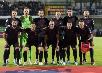 “Bëjmë tifo për Shqipërinë”, ambasada amerikane uron kualifikimin për në europian