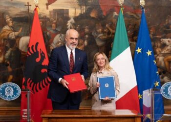 E plotë/ Marrëveshja 5-vjeçare për kampin e emigrantëve në Gjadër: Italia do t’i paguajë Shqipërisë 16.5 milionë euro brenda një 3-mujori