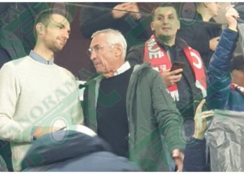 Nuk arriti suksesin, por sot Edi Reja mbështet Kombëtaren në Air Albania