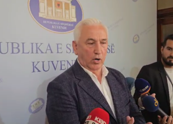 “Siguria” mblidhet online, Naço për kërkesat e opozitës: Të jenë në përputhje me vendimin e Kushtetueses