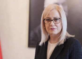 Dhuna ndaj grave/ Lindita Nikolla ndan lajmin: Kuvendi do shqyrtojë paketën ligjore