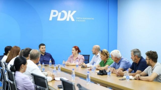 Bastisjet/ PDK: Dhomat e Specializuara të Kosovës të ndalojnë përndjekjen politike