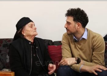 “Momenti më i bukur i jetës…”, 101-vjeçarja: Me burrin kaloja mirë, po isha xheloze