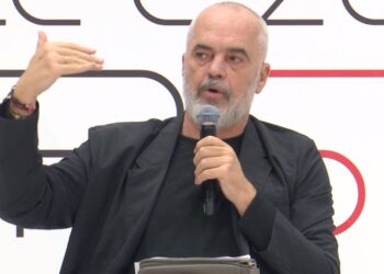Rama: Do rishikojmë nivelin e taksës mbi pagën, do mundohemi të bëjmë një zbutje. Për ushtrinë rrisim…!