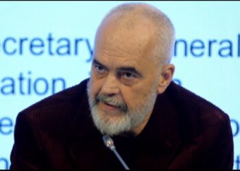 Ligji për mediat online/ Rama: U tërhoqëm sepse situata doli jashtë kontrollit, por nuk po shohim vetërregullim