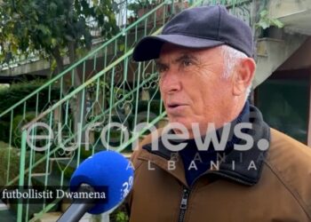 “Na përshëndeste në shqip!”, qytetarët e Rrogozhinës kujtojnë futbollistin Dwamena