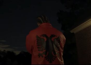 Kënga e re e Drake dhuratë për Shqipërinë, këngëtari me famë botërore vishet me flamurin kuqezi