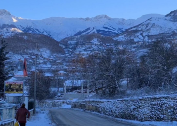 Nisin reshjet e para të dëborës në Dibër, temperaturat zbresin në 0 gradë celcius