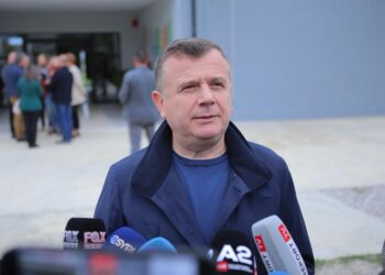 Ministri i Brendshëm flet për marrëveshjen me Italinë për emigrantët: Mos harroni që integrimi në BE ka përfitime dhe përgjegjësi!