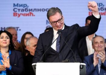 Pse po ngutet Vuçiç me zgjedhjet e parakohshme në Serbi?