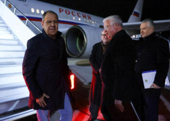 Samiti i OSBE në Shkup, Lavrov kalon në heshtje pyetjet e gazetarëve