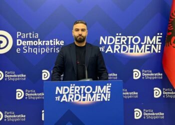 Kaosi në Kuvend/ Agalliu: Disa kanë halle personale me drejtësinë, të tjerët përfitojnë dhe miratojnë buxhetin