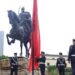 Festohet 111-vjetori i Pavarësisë në Tiranë, ngrihet flamuri në Sheshin “Skënderbej”