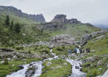 Turizmi/ Alpet shqiptare renditen mes 13 destinacioneve më të mira për të bërë ski në Europë