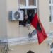 Ngrihet flamuri shqiptar në komunën e Preshevës, Arifi: Mund të gjobitemi. Nesër jemi në Tiranë