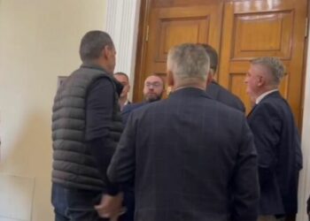 Opozita bllokoi mbledhjen e Konferencës së Kryetarëve, shtyhet seanca për buxhetin