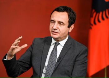 “T’i thuash derrit, dajë”, Albin Kurti komenton deklaratën e Berishës