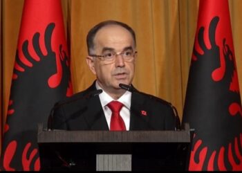Përplasjet në Kuvend, Begaj thirrje deputetëve: Punoni kokëulur për shqiptarët dhe jo për t’u konfrontuar