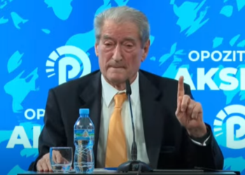 Parti të re? Berisha nuk tërhiqet: Vetëm PD, ne nuk do zgjedhim emër tjetër