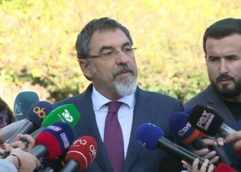 Pse pengohet opozita që të ngrejë komisione hetimore? Çuçi sqaron qendrimin e PS: Ka të bëjë me objektin, jo me…