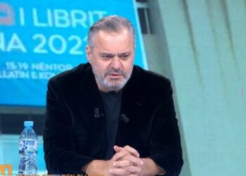 Ben Blushi flet për herë të parë për largimin nga skena politike: 90% e politikanëve…