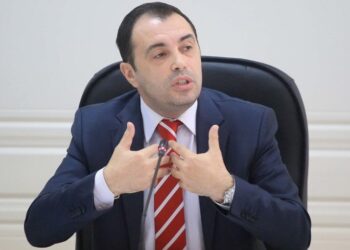 Hetim për telefoninë celulare/ Konkurrenca: Janë vetëm dy operatorë, shqetësim edhe tregu i karburanteve