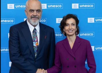 FOTOT/ Rama në Francë, pritet nga drejtoresha e përgjithshme e UNESCO-s: Për të adresuar në Sesionin e nivelit të lartë të…!