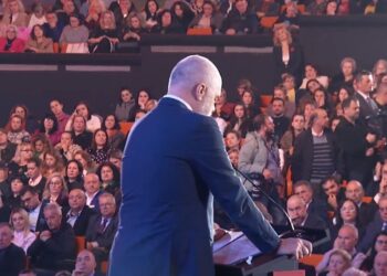 Samiti i Diasporës, Rama i referohet suksesit të Kombëtares: Ëndrrat arrihen kur punojmë bashkë