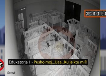 “Moj sharabajgë, pse ty ta kemi qejfin?”/ Pamjet makabre kur edukatorja i thyen këmbën 3-vjeçares në kopsht