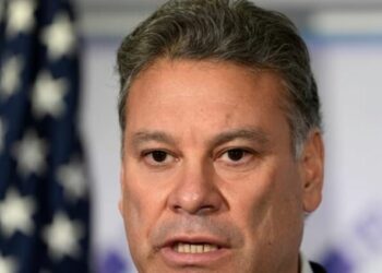 Kurti dhe Vuçiç nuk gjejnë gjuhën e përbashkët, Gabriel Escobar për VOA: Nënshkrimi ose jo i marrëveshjeve nuk ndikon tek detyrimi për zbatimin