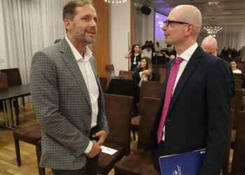 Zëvendësoi Enio Jaçon, kush është Grant Van Cleve, drejtuesi i ri i Dhomës Amerikane të Tregtisë