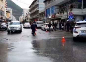Të shtëna me armë zjarri në Lezhë, plagoset shoferi i furgonit