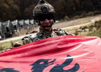 ​”Festojmë me aleatin tonë”, NATO uron Shqipërinë për 111-vjetorin e Pavarësisë