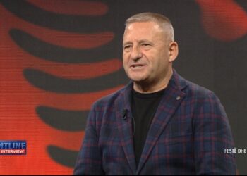 Homazhet e Bashës në kullën e Isa Boletinit për 28 nëntor, Ndoka: E ka ngatërruar me pavarësinë e Kosovës, ka shkuar të luajë me topa bore